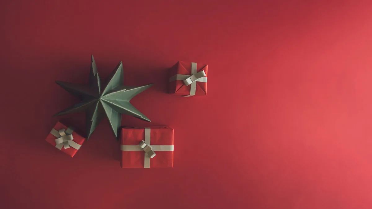 Natal e Ano Novo na loja: estoque, promoção e WhatsApp sem perder venda